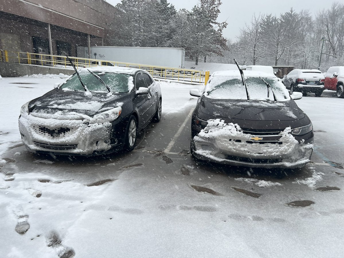 ChefESBTV's tweet image. All the ups and downs in the weather the past few weeks have my back and leg going nuts…. Regardless I’m planning to stream all weekend once we get there! Forza friday shall be a thing again!