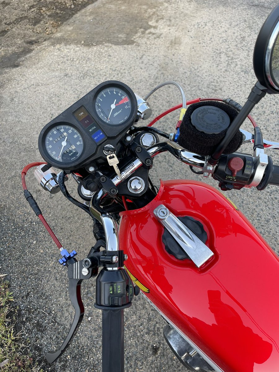 group243cbx's tweet photo. CB250N 売ります‼️

80万　DM下さい

リツイートよろしくです🙇‍♂️ https://t.co/7V3hJLk92d