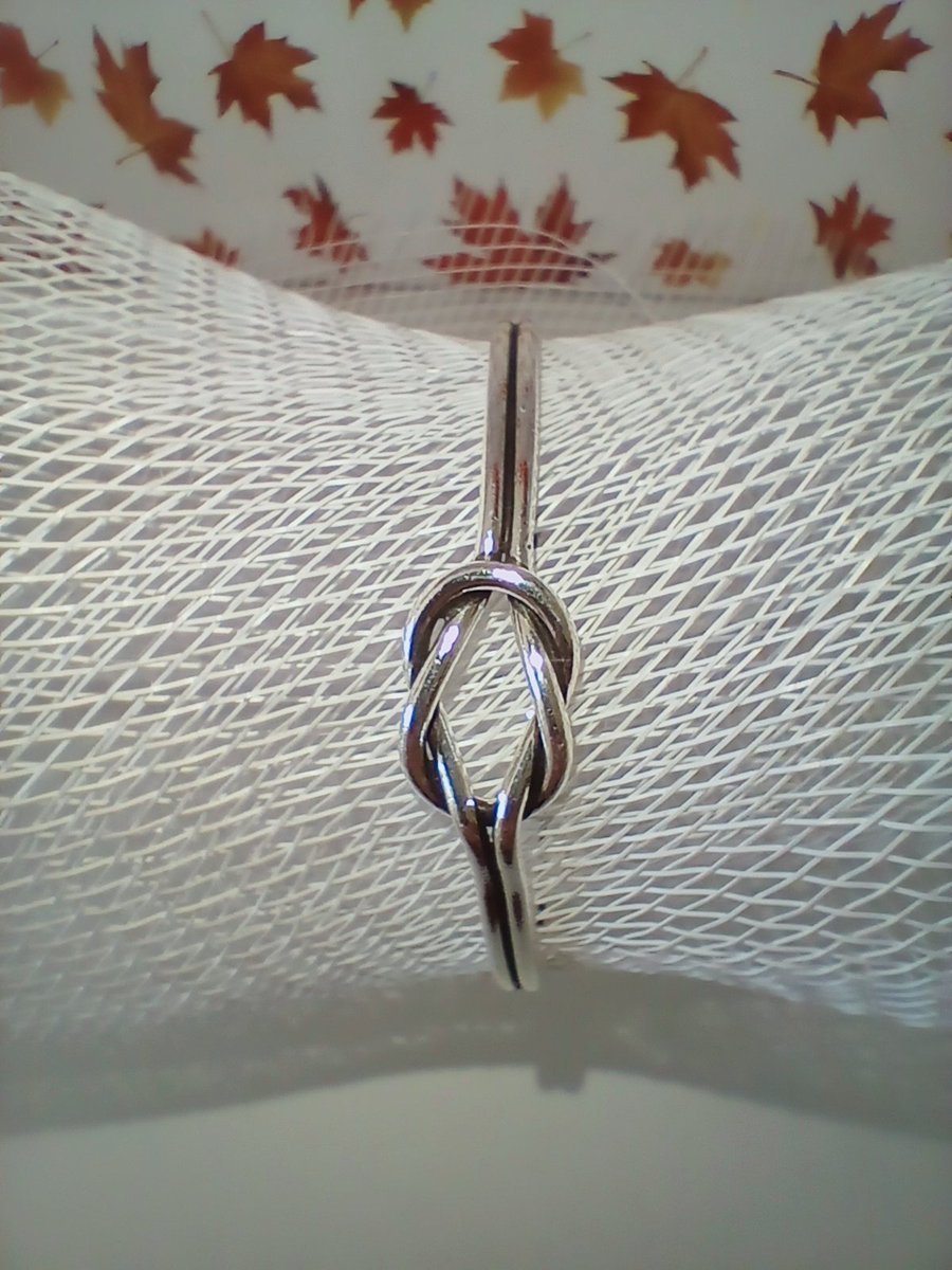 AngelsCanut's tweet photo. Encuentra la pulsera de plata ideal en https://t.co/UPyrl0MUpY https://t.co/sWn3Tt8xtc