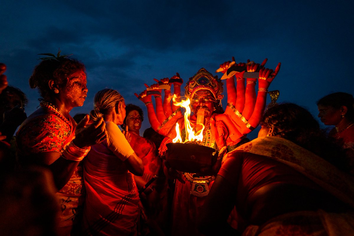 Only 4 to go 🚀

♦️The Third Element
  🔸0.03ETH

  ♦️ Contract : Manifold
  🔸ERC 1155 

📍 Kulasai Dussehra, 2023.

RT/QT is very much appreciated fam.

TIA 💕
.
.
.
🔗 🧵 👇