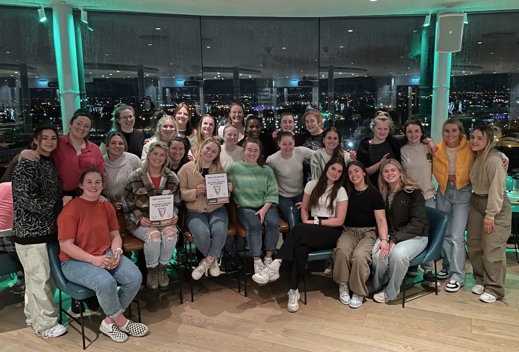 Thanks to <a href="/GuinnessIreland/">Guinness Ireland</a> for hosting our Ireland Women’s squad at the Guinness Storehouse for a team dinner! 🙌

The squad are currently in camp prepping for the #TikTokW6N, which gets underway on 25th March. 

#IrishRugby | #NothingLikeIt