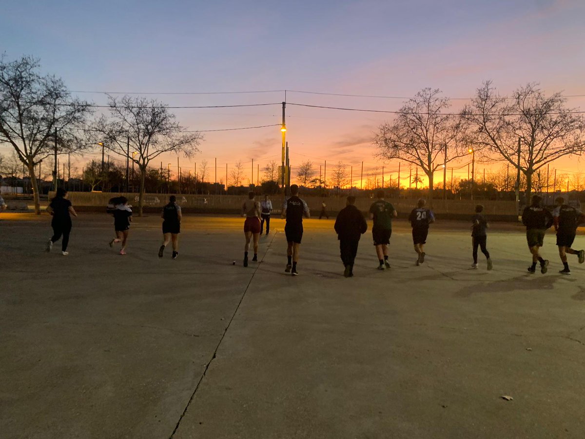 CTACordobesa's tweet image. Nuestros árbitros pasaron ayer pruebas físicas y están en forma para afrontar la última parte de la temporada, después disfrutar de un rato de compañerismo tomando unos refrescos. ENHORABUENA