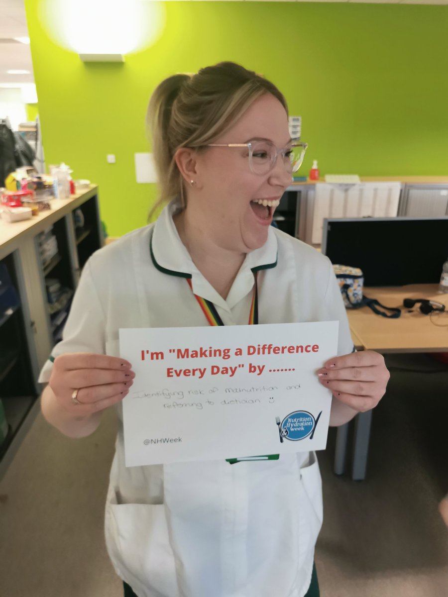 Day 2 of #nutritionandhydrationweek and here's Tina, one of the occupational therapists within the ICMDT who is also confident to recognise & refer high risk patients @HywelDdaHB @NHWeek