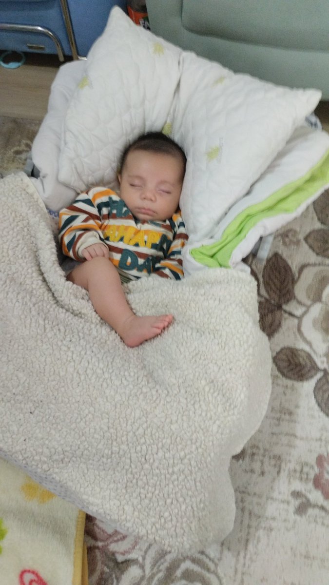 Seni seviyorum Oğlum, Kimse duymazsa Allâh duyar mazlumun sesini. Güzel günler göreceğiz yavrum...