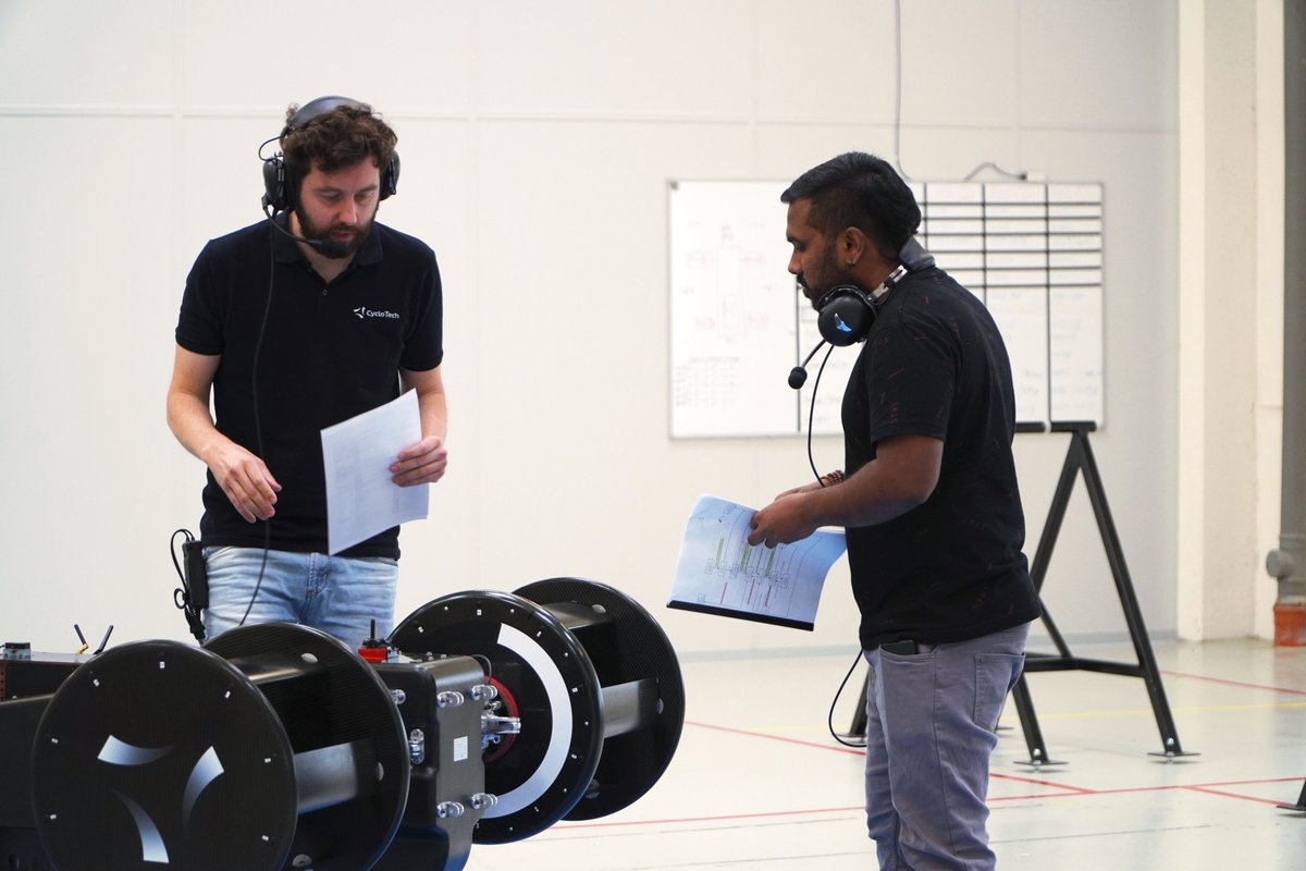 CycloTech_AT's tweet image. Our flight test team is doing pre-flight tests to ensure maximum #safety for the #team and the #demonstrator.
Follow us to see more about our #CycloRotor technology and test program!
#propulsionsystems #uav #vtol #rotor #airtaxis #cyclotech #test #technology