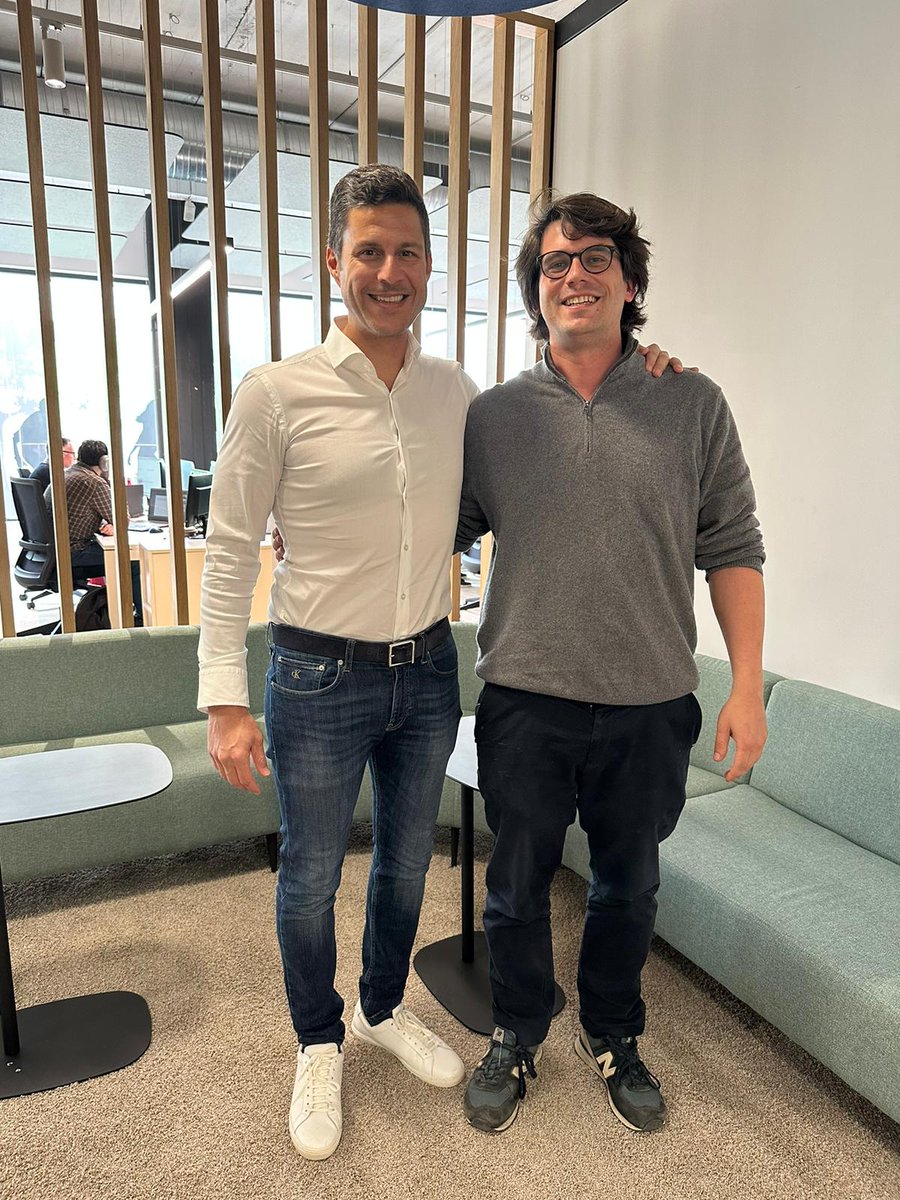 BalevalIB's tweet photo. ¡Damos la bienvenida a un nuevo socio en #Baleval! 
El #rentacar #PacoCars se une a la patronal, que sigue trabajando para defender los intereses del #sectordelalquiler de #Baleares. 
Nuestro Presidente @Othman_Ktiri ha dado la bienvenida a su propietario Karel Vollers. https://t.co/zF6lM7d5bw