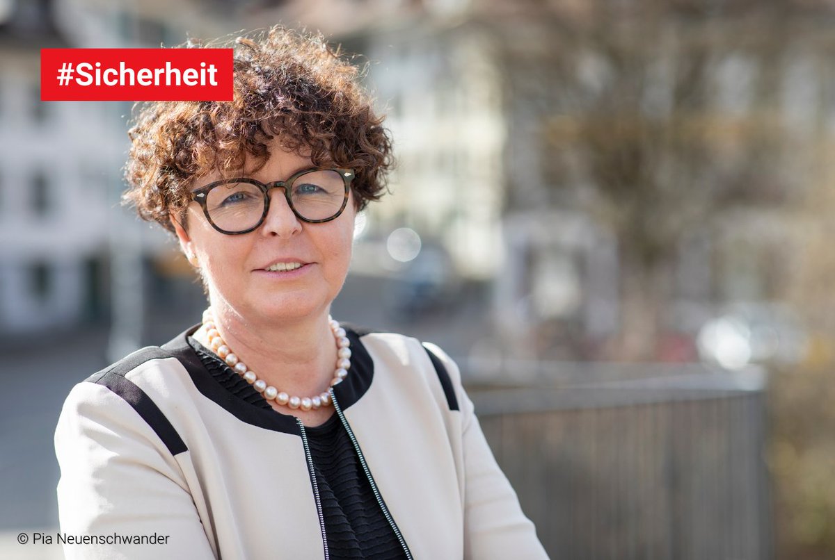 #Sicherheit
Erstmals eine Frau: Renata Sargent von Arx wird Direktorin der Justizvollzugsanstalt (JVA) St. Johannsen. Damit stehen im Kanton Bern drei Frauen einer JVA vor.
➡️ ow.ly/EiVB50NhyMn