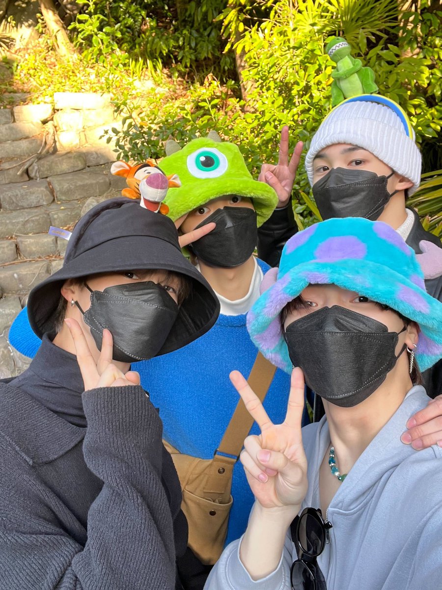 王♡. tweet media
