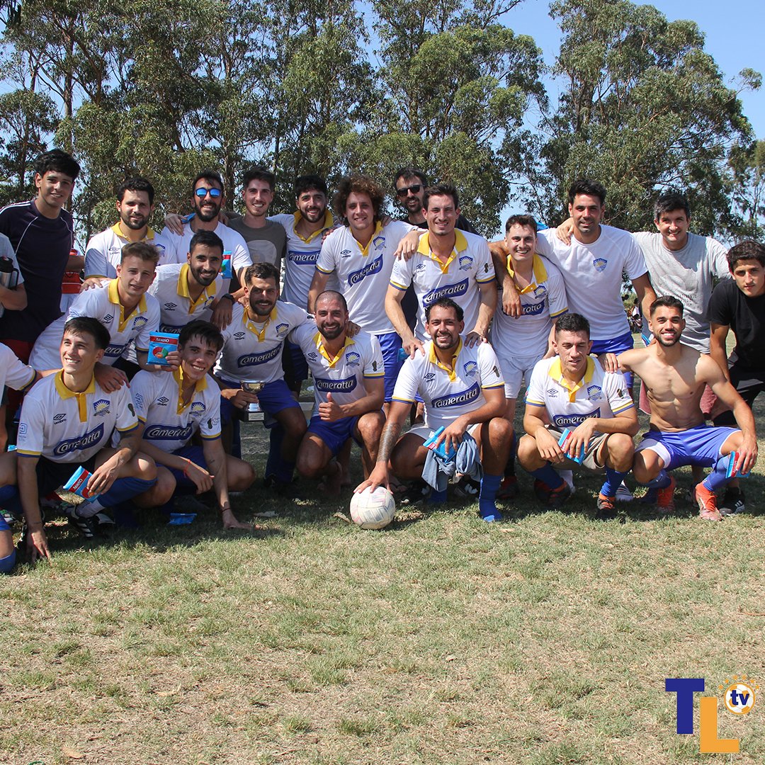 TodoligaTV's tweet photo. ¡Cerramos la #CopaMicrosules 🏆 2023! 👏🏼
📸 Galería de imágenes ▶️ https://t.co/EVNLXc0cvh https://t.co/lXc5iw57Gp