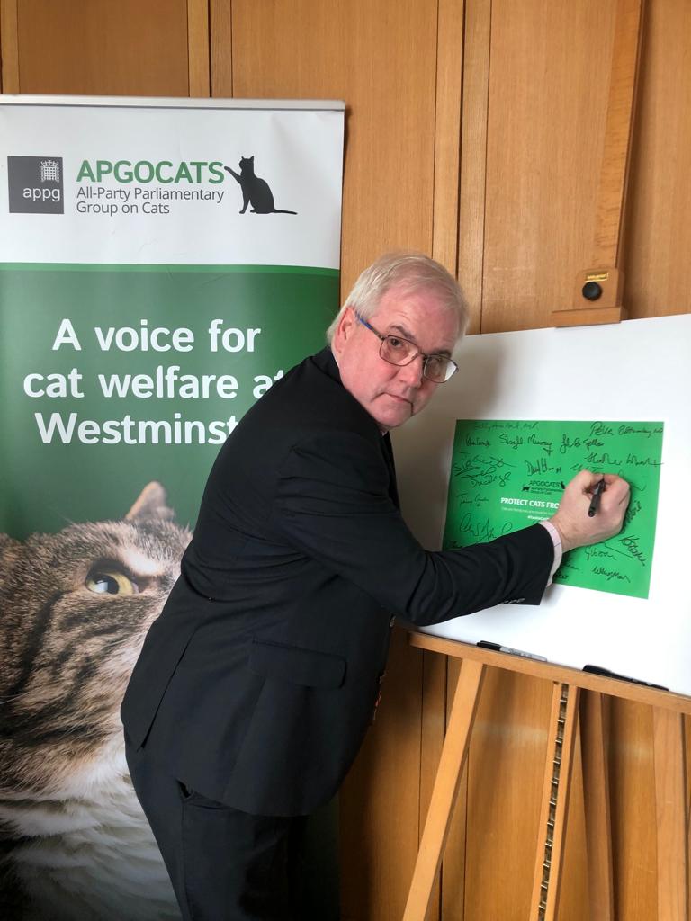 The Kept Animals Bill's pet theft amendment must include cats. The significant welfare impact of pet theft to cats, and the emotional impact on their owners, must be recognised in the pet abduction offence. #tacklecattheft