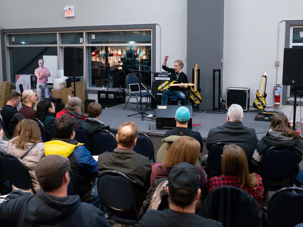 godin_guitars's tweet photo. A few photos from the Derry Grehan meet and greet / clinic at Stang Guitars in Edmonton!
#GodinGuitars #HoneymoonSuite #DerryGrehan #GuitarClinic #MeetandGreet #Edmonton #GuitarStore #StangGuitars
Quelques photos de la rencontre avec Derry Grehan à Stang Guitars à Edmonton ! https://t.co/gGTCSm4gVp
