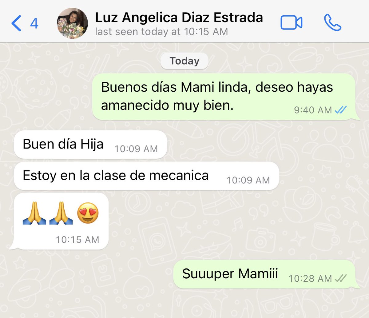 KarolRivera's tweet photo. Mi Mamá 68 años 💛 https://t.co/jXpw3d5Sw0