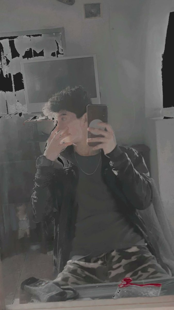 Crifergom's tweet photo. ._. https://t.co/m9mQgCQFgq