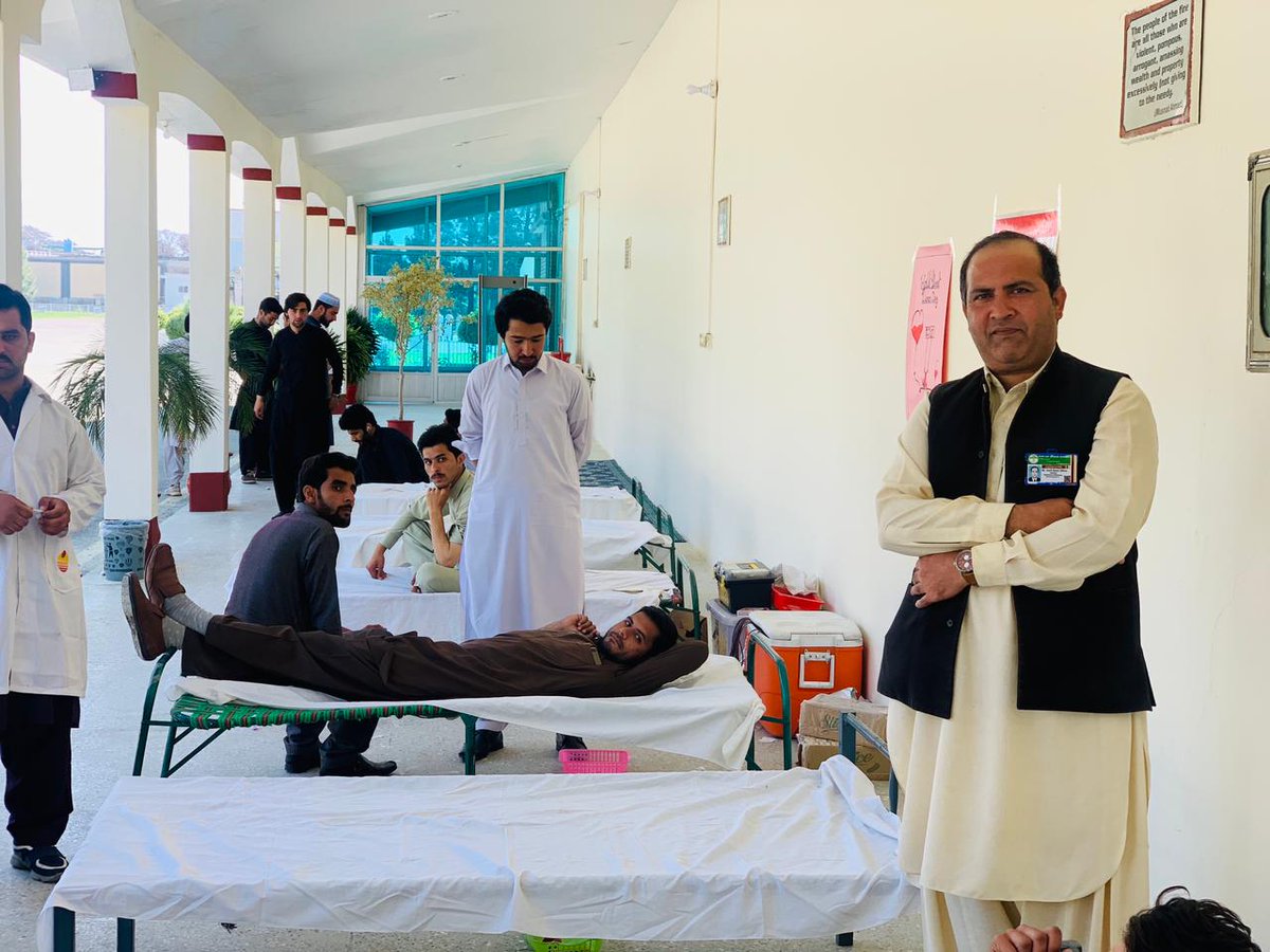UOM_LowerDir_KP's tweet photo. #UniversityofMalakand 
Blood Donation Camp organized by Directorate of Students Societies &amp; Blood Chain Pakistan, Malakand Chapter in collaboration with Fatmid Foundation,Peshawar. The VC UoM Prof Dr Rashid Ahmad &amp; Prof Dr Atta-ur-Rehman,Pro-VC graced the event
#DonateDropsofLife https://t.co/dZhZR4yNI1