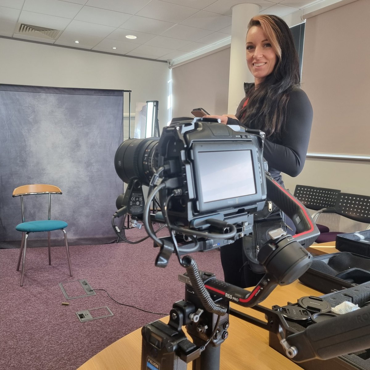thecontentboxx's tweet photo. Out filming in Cardiff for @PublicHealthW today. We even had the weather on our side, allowing us to shoot on the roof 🏴󠁧󠁢󠁷󠁬󠁳󠁿☀️

#publichealthwales #cardiff #wales #Cymru #film #sun #photography https://t.co/6MAiWeyyKJ