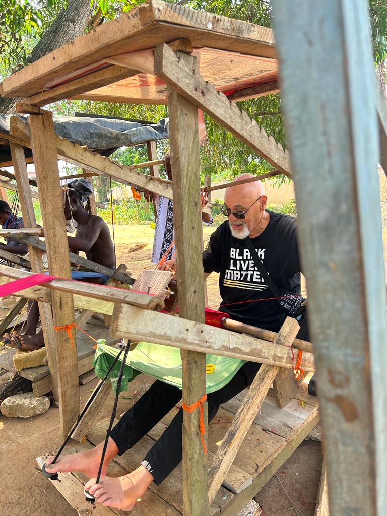 LionizeGh's tweet photo. Africans in the diaspora are always welcome Home. Ghana 🇬🇭 the gate way to Africa will make you feel at home. Reach out let me help you make that trip home smooth and easy. @SecBlinken @KamalaHarris @USEmbassyGhana https://t.co/GQL8A54fHX