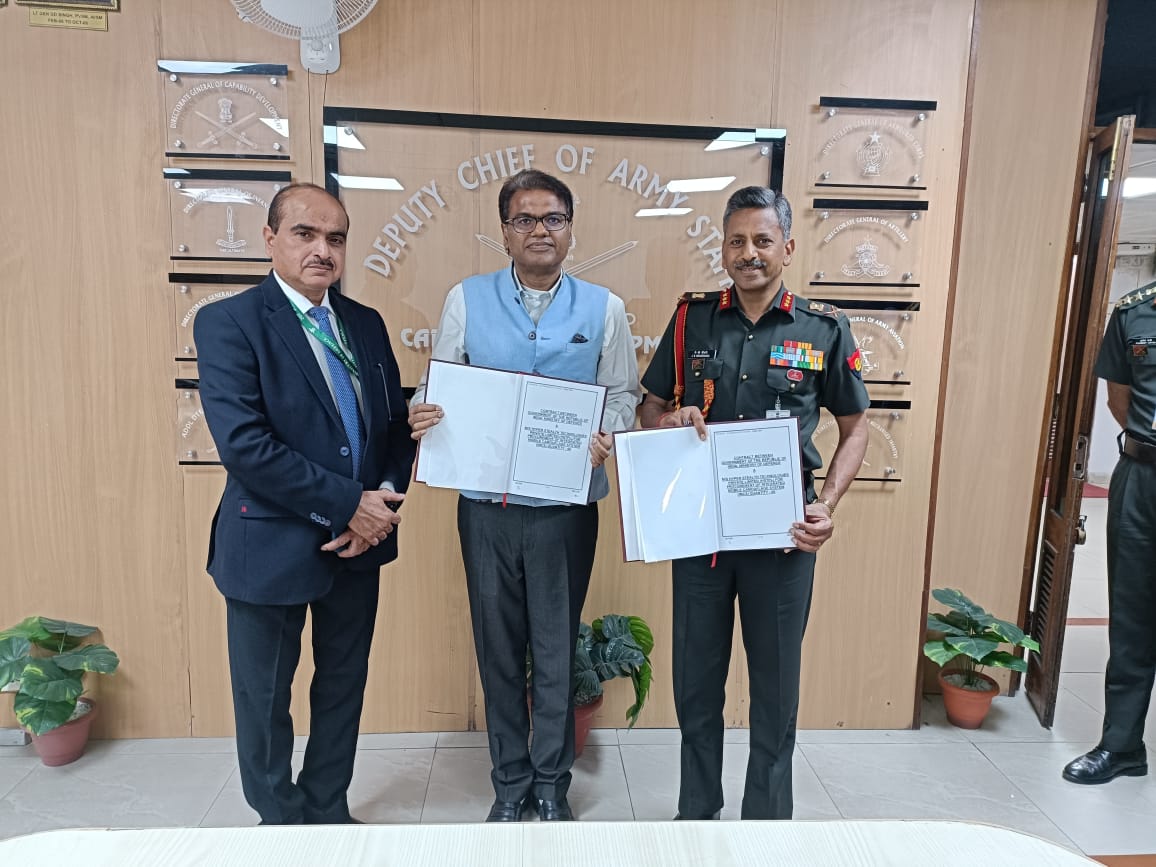 dillipmahapatra's tweet photo. Today Indian Army signed the 1st IDEX project contract for procurement of ‘Integrated Mobile Camouflage System’ to enhance stealth capabilities of Armed Fighting Vehicles. The system developed by iDEX winner Hyper Stealth Technologies Pvt Ltd. https://t.co/XoIvP4njyD