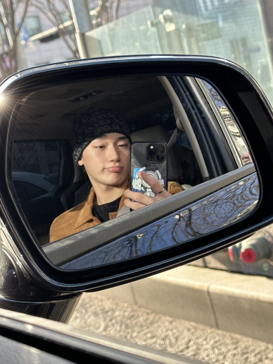 woosanegypt2's tweet photo. 230314//⛰️//📸

تحديث سان عبر التويتر:

[#사니] 😏😉😠

#SAN #WOOYOUNG #WOOSAN #에이티즈 #우산 @ATEEZofficial 🐺 https://t.co/0JF18L2rAm