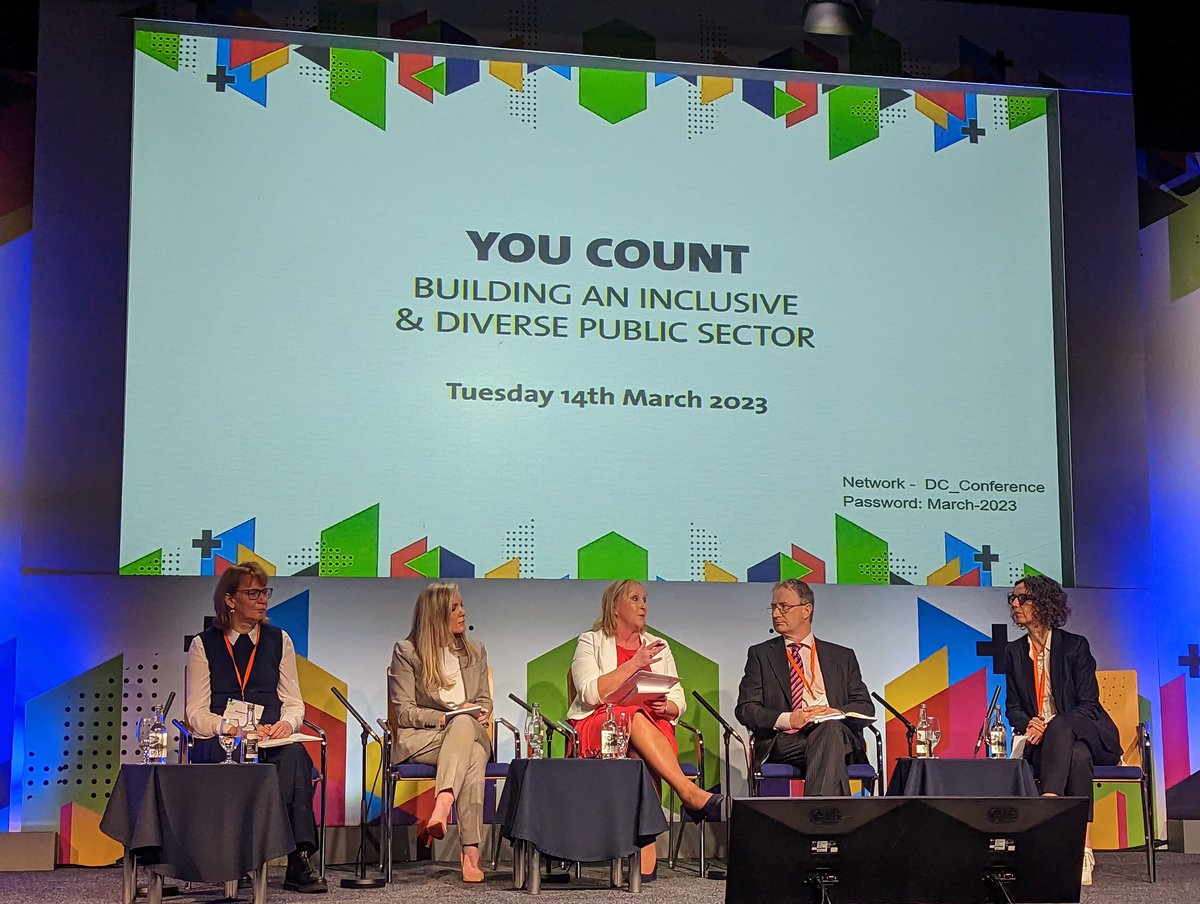 NDAIreland's tweet image. The #YouCount event was attended by representatives from across the public sector. 

Speaking today:  Moderator Fionnuala Meehan. Shirley Comerford @IRLDeptPER, Yvonne Cooke @AnGardSiochana, Frankie Kay @CSOIreland, Frank O’Meara @teagasc. @Publicjobsie @dublincastleOPW