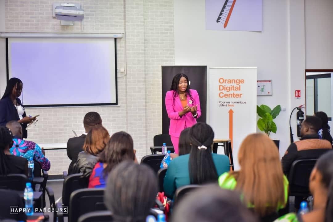 ChristelleVuan1's tweet photo. #KINSHASA #u_report #iri_bilenge
En ce jour nous avons donné de la force à 2 organisations conduites par des jeunes. Heureuse d' avoir pu échanger avec ces jeunes ambitieux et leaders.
#impacter_le_futur
#un_nouveau_congo_est_possible
#vivre_pour_les_autres
#Rdv_au_sommet https://t.co/UCgzImn6jS