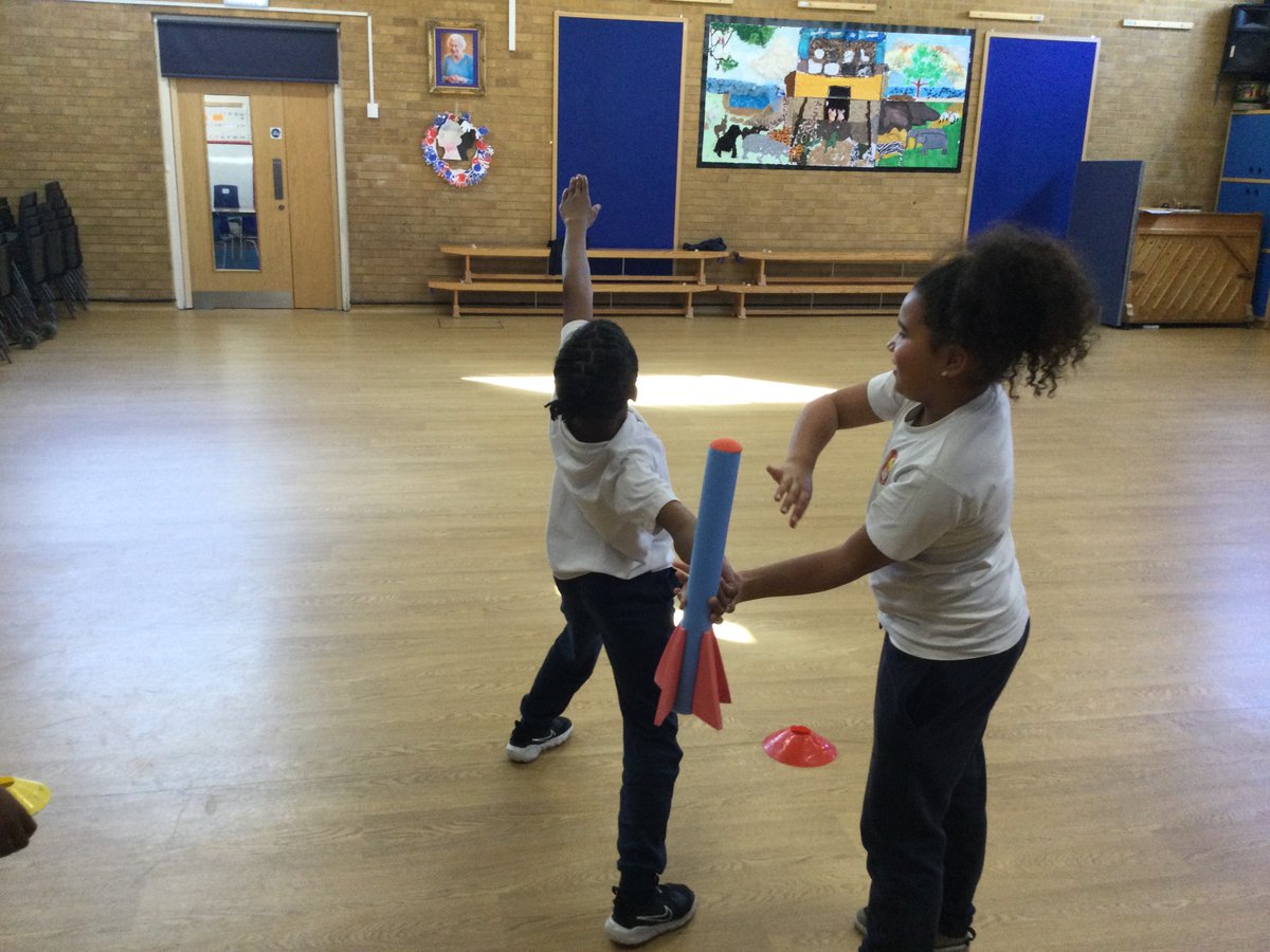 stmarksacademy1's tweet photo. Pupils in Year 5 demonstrate the #BritishValue of mutual respect by guiding and supporting each other.
@YouthSportTrust @SkySports @reach2trust @cathiepaine @janecomerford8 @MotherRoxanne #PersonalDevelopment #SportsPremium @Active_Minds https://t.co/NXusQK2E86
