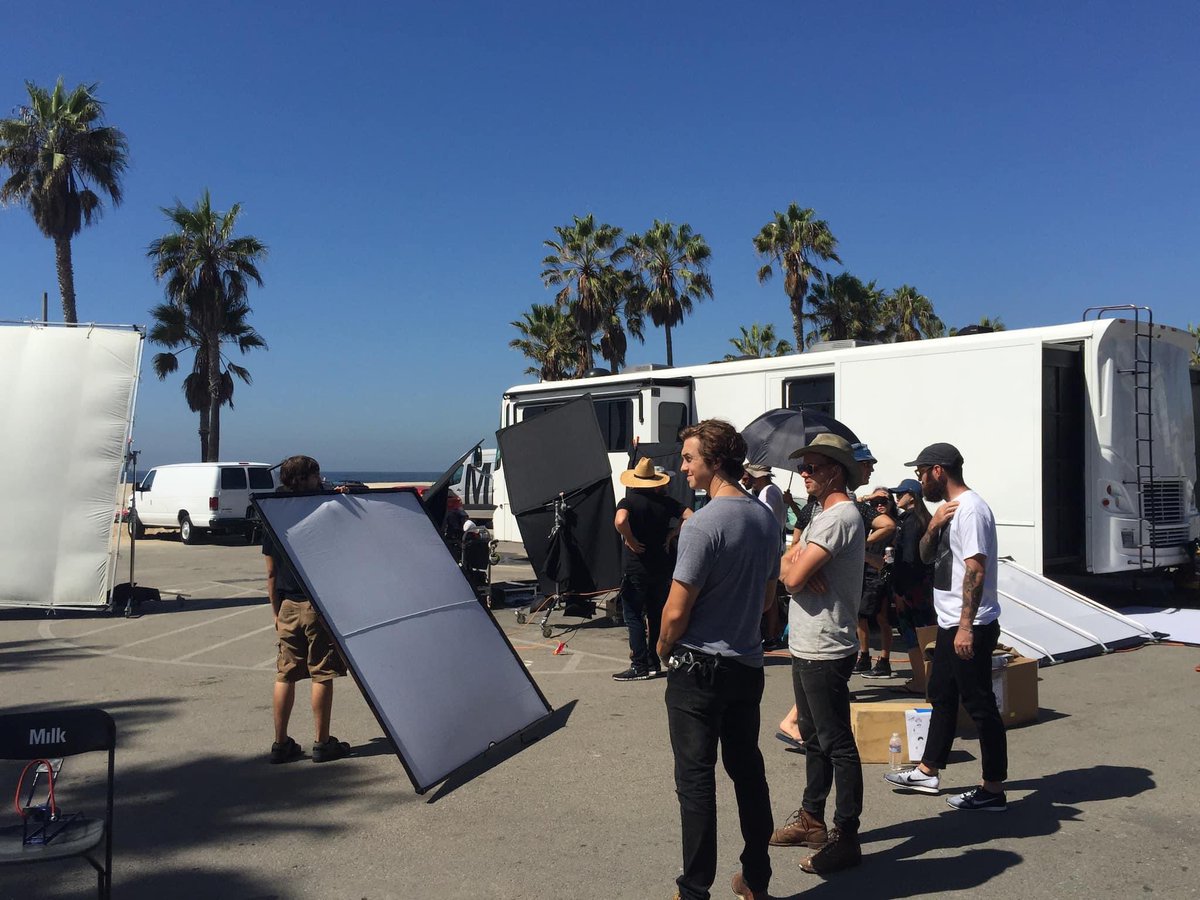 TlrWorldWidellc's tweet photo. Early shoot ๐ฅ with no rain yet๐ #Movie #Commercial #Shoot #Twitter #God #Jesus #Love #peace #Harmony #Trump #ElonMusk #America #Tuesday #TuesdayVibes #Bible #Scripture #OneLife #OneLove #ChooseRight #LetItGo #LiveRight #KeepSpreadingLove #LoveLife #FightForLife #RebukeEvil #LoveJesus #LoveGod #Destiny #Trending #Truth #TruthSocial #China #Russia #Ukraina #UK #Israel