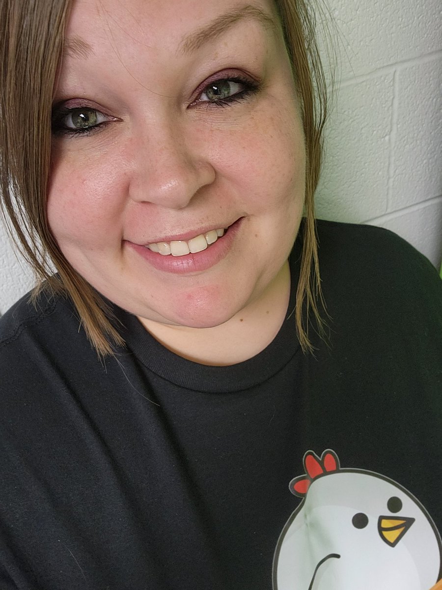 MsFlam33's tweet photo. Happy Pi Day!  Hope everyone has an Irrational Day!

Also, loving my shirt. Chicken PotPi.

&amp; Got a little treat from Admin.

It's a good day

#PiDay #stlday #314Day #vmselevate https://t.co/00wyS1IZnW