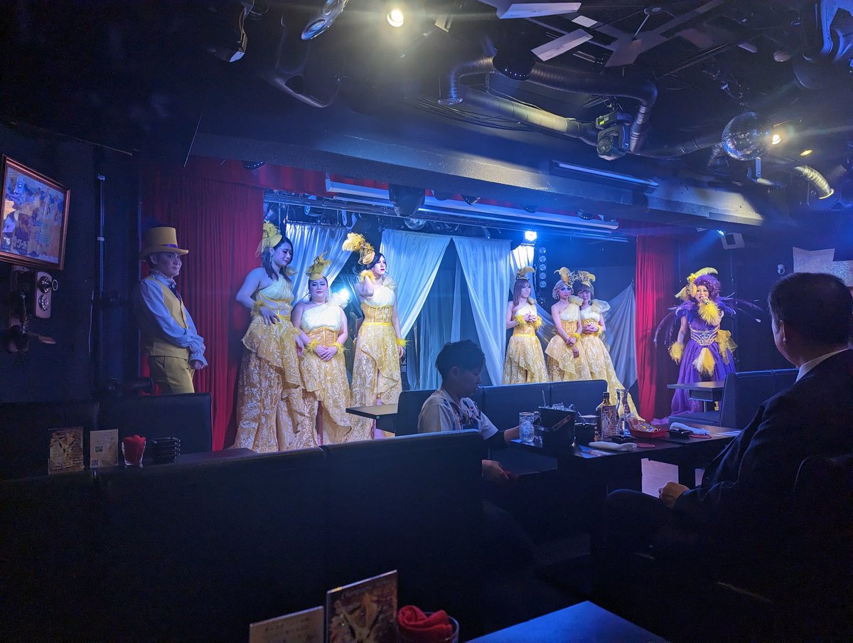 hayabusa8819's tweet photo. この前、初めてニューハーフの方のお店に行ってきたけどショーも圧巻やったしキャストの方のトークも面白くて想像してた以上に楽しめた😂😂
#ドン釜ワールド https://t.co/5Q99zoXL19
