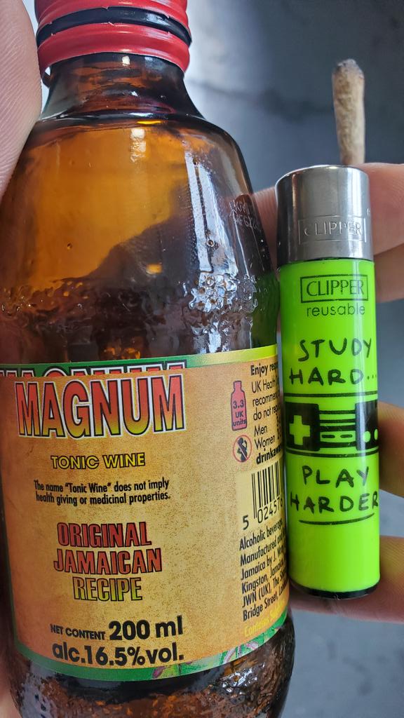 HRH Prince Doge Highgrass 🍁💹 HRM King Savage 👑 tweet media