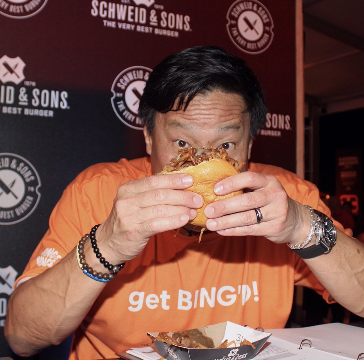 BurgerFi's tweet photo. Have you tried “The Very Best Burger” yet!? 😋 AKA: our award-winning BBQ Rodeo Burger. Giddy up to your local #BurgerFi today 🤠 @SchweidAndSons @SOBEWFF @mingtsai https://t.co/NdRSSo4GDE