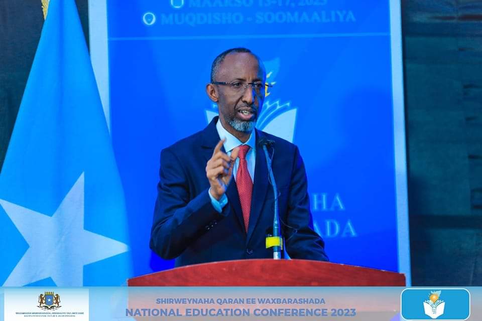 adra_somali's tweet photo. Following Somalia’s National Education Conference in Mogadishu earlier today, the President stressed the importance of delivering inclusive and quality education for #Somalia’s children, and reaffirmed full commitment to help transform Somalia’s education sector and achieve #SDG4 https://t.co/hsQLo0JBoJ