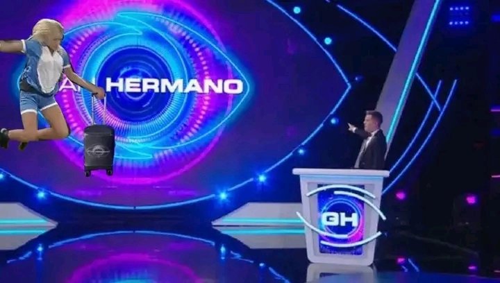 PirloArg's tweet photo. Camila entrando al estudio:

#GH22 #GH2022 #GranHermano https://t.co/ZVESe4RhIG