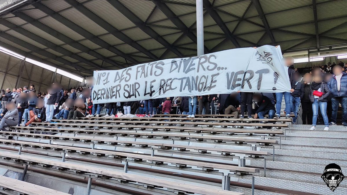 KDLB92's tweet photo. 📢 [J27] Angers SCO - Toulouse FC (12/03/2023) 

Comme prévu, toujours pas de réactions sur le terrain !
 
Nous invitons tous les amoureux du club à prendre contact avec nous, si des messages sont à faire passer. 

DIRECTION DEMISSION

#OneKDLB https://t.co/zGhoInE5wq