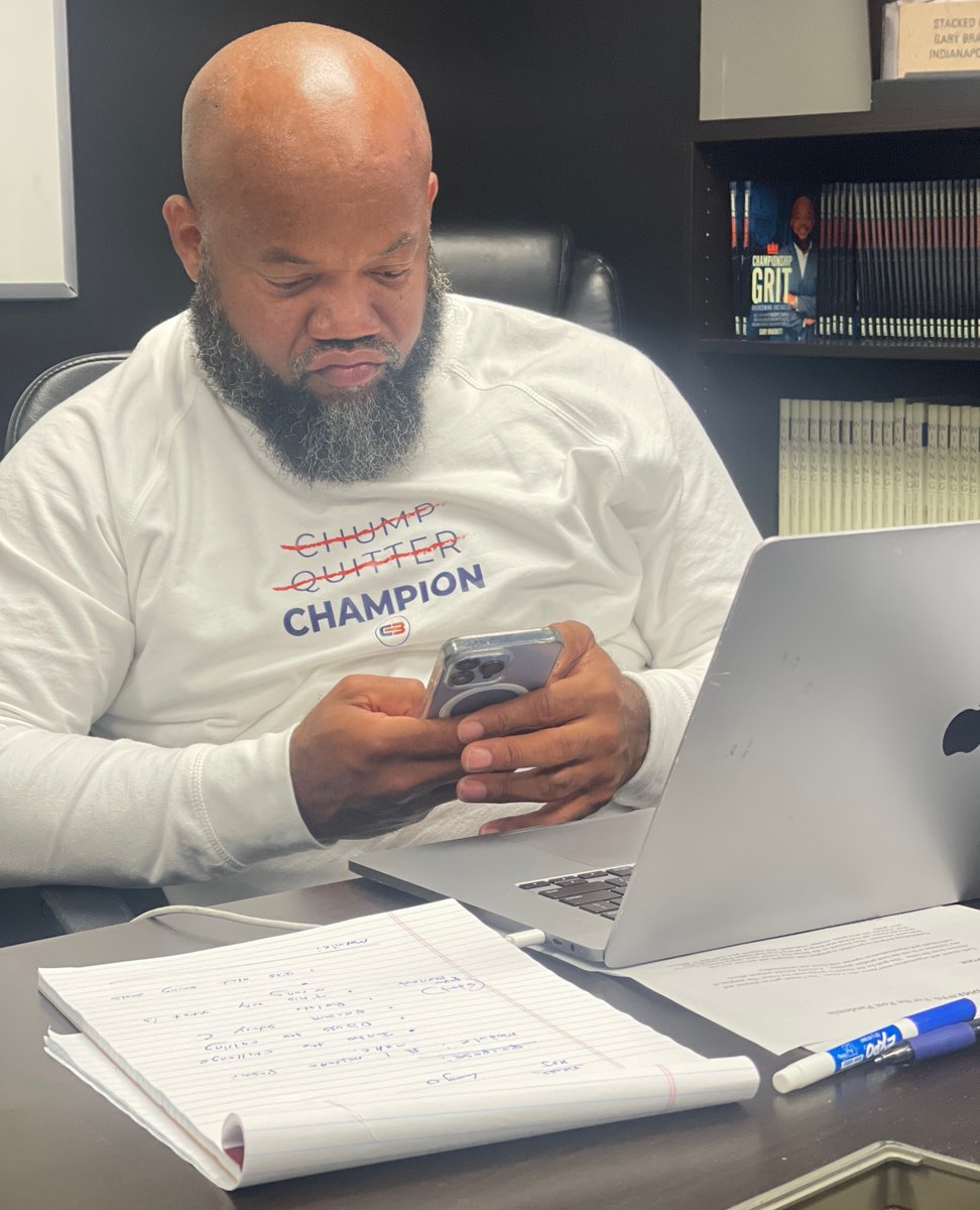 Say this with me...

I'm not a chump, I'm not a quitter, I am a CHAMPION. 💪🏽

#empower #success #champ #champion #focus #goal #leadership #mentor #business