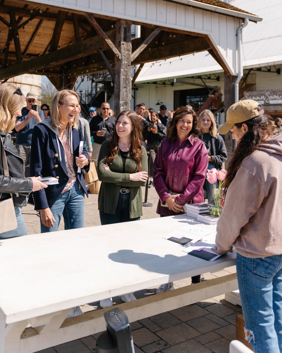 joannagaines's tweet photo. I’ll be signing copies of my new book on March 17th at the Silos! ✍🏼 Get your ticket (book included) at https://t.co/VlCF7h7vGw —hope to see you there! #TheStoriesWeTell #SpringAtTheSilos https://t.co/70EG3U88tq
