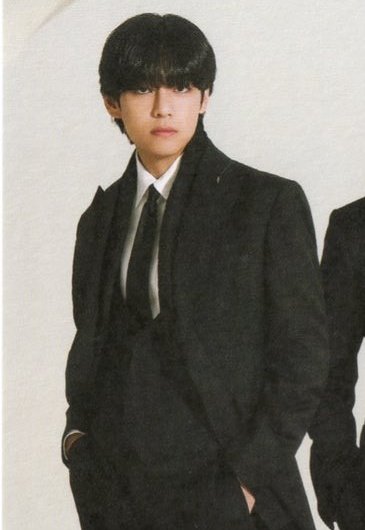 VTrendSongs's tweet photo. [PHOTO] 2022 THE FACT BTS PHOTOBOOK SPECIAL EDITION - #Taehyung https://t.co/Qv3XUJDLje