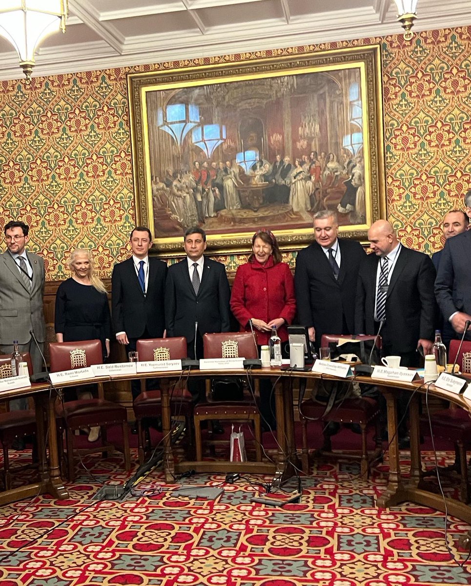 RebecaRiofrio tweet media