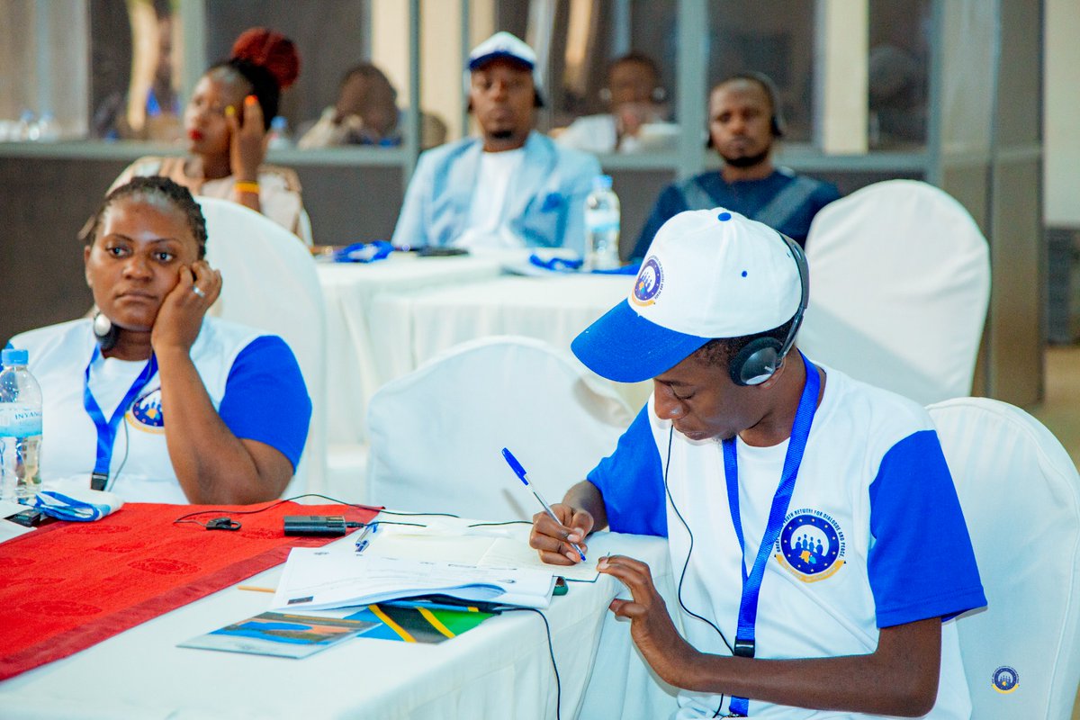 visionjeunesse2's tweet photo. Happening Now: Participants are discussing on Inclusive Finance and Rural Youth: Opportunities and Challenges that youth face in the region

#4youthdialogue https://t.co/9NW1ACeUce