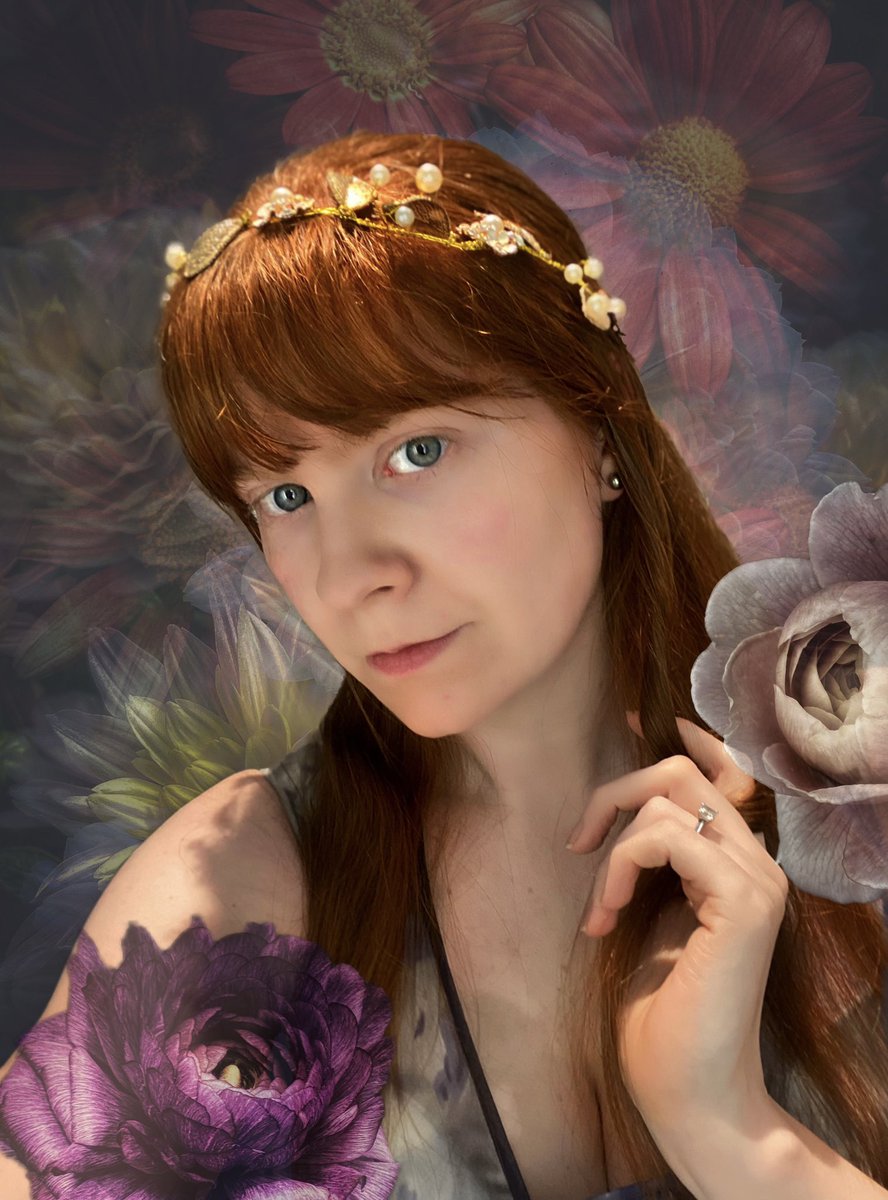 elfearsfoxsox's tweet image. Itโs probably time for a re-introduction, itโs been a whileโฆ
Hi Iโm Beth, and I LOVE flowers ๐ธ (you probably already knew that ๐
) I live in Yorkshire, England and grow all sorts of plants in my garden. Iโm happiest when Iโm out amongst the flowers.
โฌ๏ธ