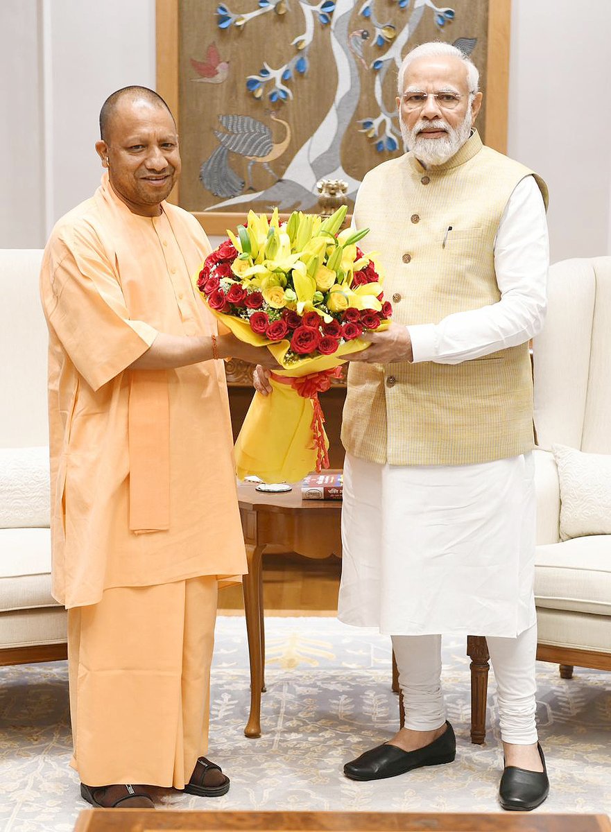 Yogi Adityanath (@myogiadityanath) on Twitter photo आदरणीय प्रधानमंत्री श्री <a href="/narendramodi/">Narendra Modi</a> जी से आज नई दिल्ली में शिष्टाचार भेंट कर उनका आत्मीय मार्गदर्शन प्राप्त किया।
अपना बहुमूल्य समय प्रदान करने के लिए आपका हार्दिक आभार प्रधानमंत्री जी। आदरणीय प्रधानमंत्री श्री <a href="/narendramodi/">Narendra Modi</a> जी से आज नई दिल्ली में शिष्टाचार भेंट कर उनका आत्मीय मार्गदर्शन प्राप्त किया।
अपना बहुमूल्य समय प्रदान करने के लिए आपका हार्दिक आभार प्रधानमंत्री जी।