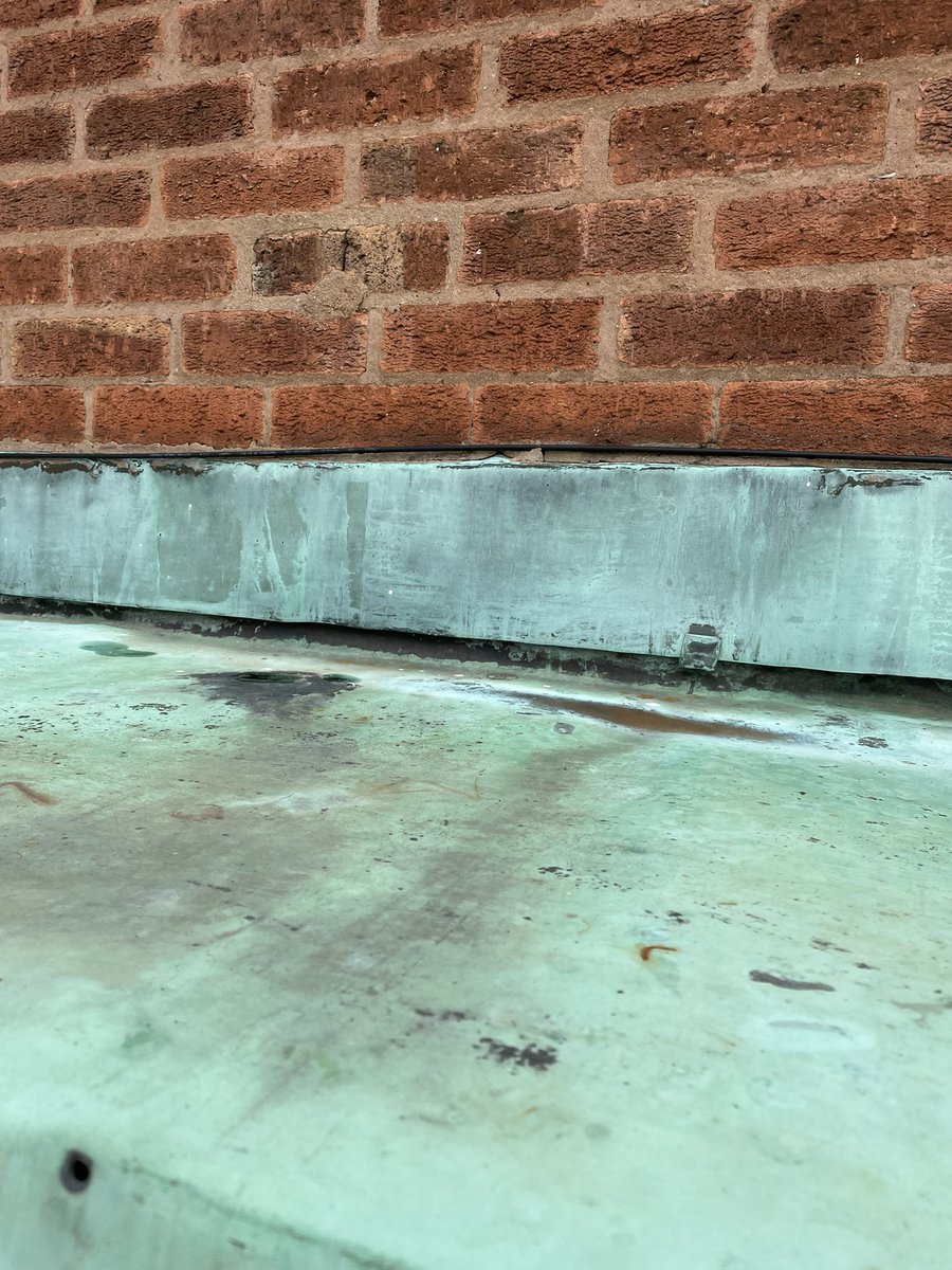 andyhbert's tweet image. That’s another little leak solved. #leakdetection flat roof clearly in a bad way and the salt test to prove it. #leakyroof #plumbing #solved #allinadayswork #leak #timeforabrew