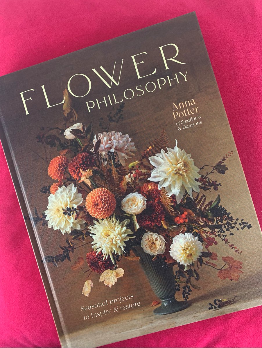BOOKSetc_online's tweet photo. RT/follow to enter our giveaway just in time for #Mothersday 

#FlowerPhilosophy presents a selection of beautiful arrangements designed to encourage creative freedom, intuition &amp; original results.

Our blog has more info: https://t.co/LBGxlxCnWS @QuartoBooksUS https://t.co/qGDQCJtIYX