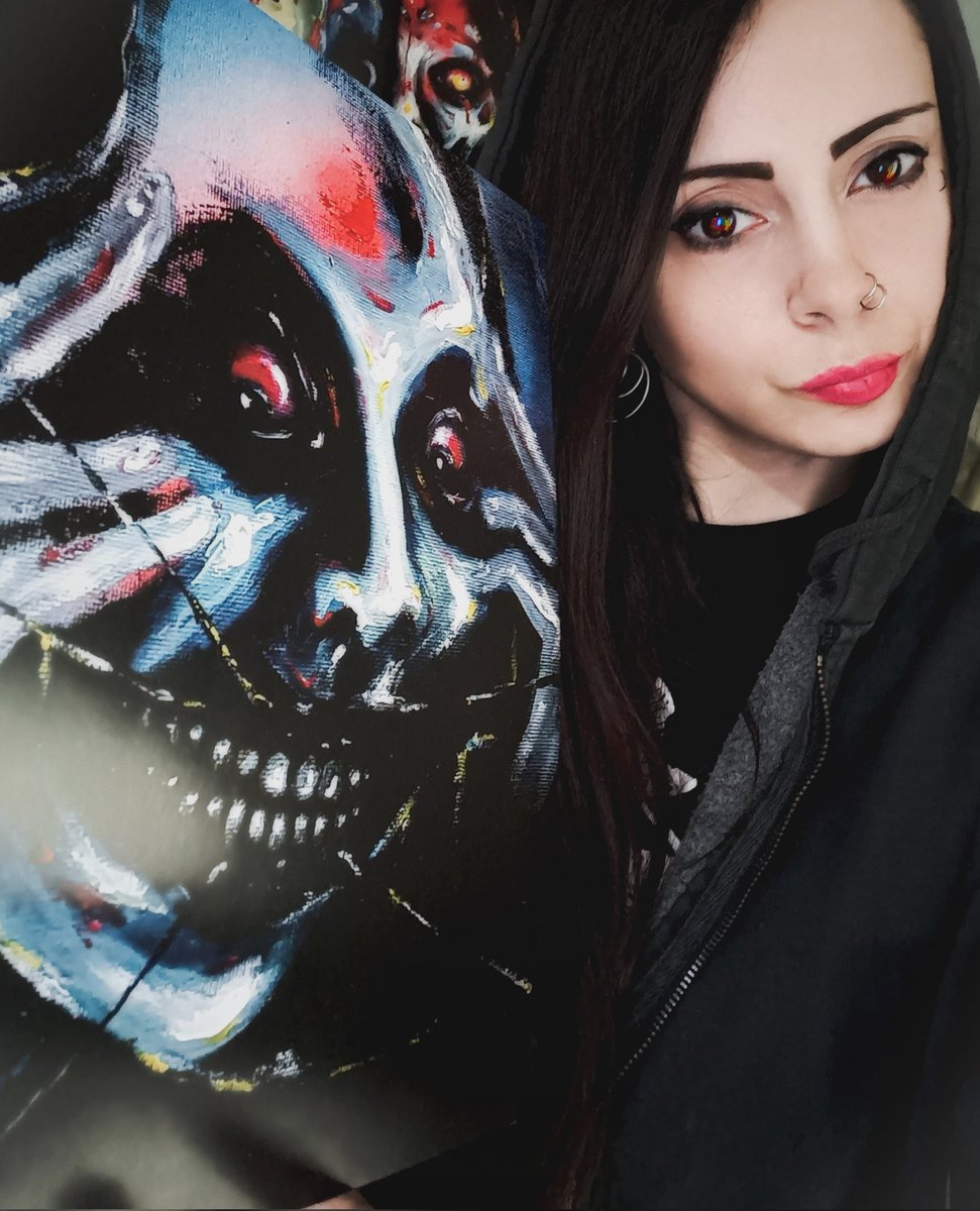 AnnaScaryArt's tweet photo. Hello 👹🖤! Finally I made some new prints in A4 format; you can get  them on  Etsy https://t.co/wAJCqbjONq

#art #artwork #darkart #darkartist #horrorart #HorrorFamily #HorrorCommunity #macabreart #creepy #etsyfinds #etsysocial https://t.co/a24UXkQ6Fw