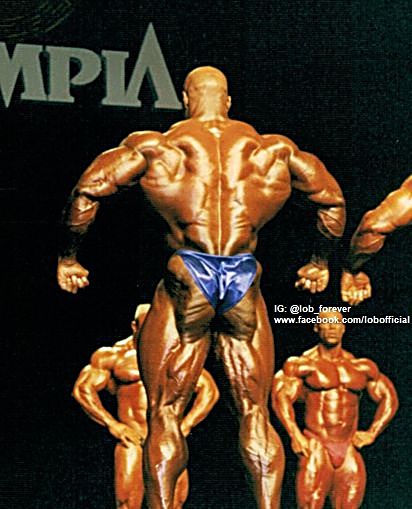 MuscleMecca1's tweet photo. Ronnie Coleman at the 1999 Mr. Olympia!!!
https://t.co/wMOWhIiMxN
#lobforever #bodybuilding #bodybuilder #gym #gymlife #gains #oldschoolbodybuilding #mrolympia #Dorian, #Shawn  #Nasser #ifbb #ifbbpro #RonnieColeman #cbum #hadichoopan #arnoldschwarzenegger https://t.co/W5ocbouIZ7