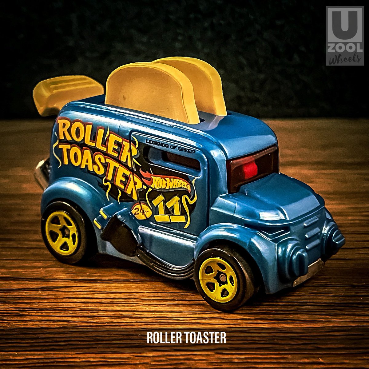 U_ZOOL_WHEELS's tweet photo. Roller Toaster (2017)
トースター型の車、もしくは車型のトースター。
日本が誇るHWデザイナー、リュウ・アサダ氏の手による謎車。その1stエディション。
#hotwheels #ホットウィール #ミニカー #RollerToaster https://t.co/QHlQQSiF4t