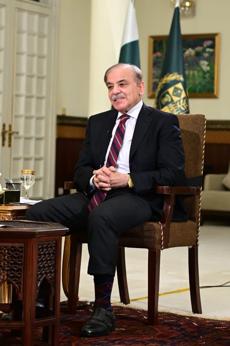 Marriyum_A's tweet photo. Watch PM Shehbaz Sharif @HamidMirPAK @geonews_urdu https://t.co/pMUu2ErKLs