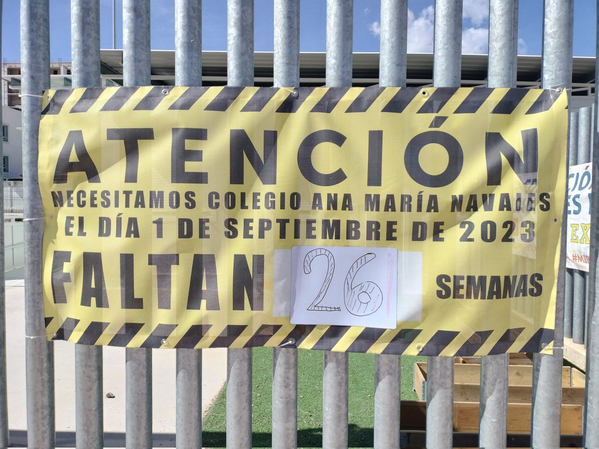 AmpaNavales's tweet photo. No nos dormimos señor @felipefaci , y sus obras?? Están dormidas???
Necesitamos nuestro colegio a tiempo y este vuela.....
Póngase las pilas 
@aragonradio 
@aragontv 
@heraldoes 
@hoy_aragon 
@periodicoaragon https://t.co/dmMQSjvRAA