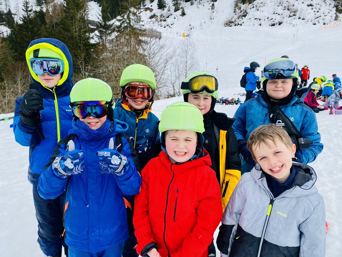 The end of another great day in the Alpendorf and Wagrain ski area 🇦🇹⛷️👍🏼 #SkiTrip2023 #loveskiing  #BPSEngage #BPSAchieve