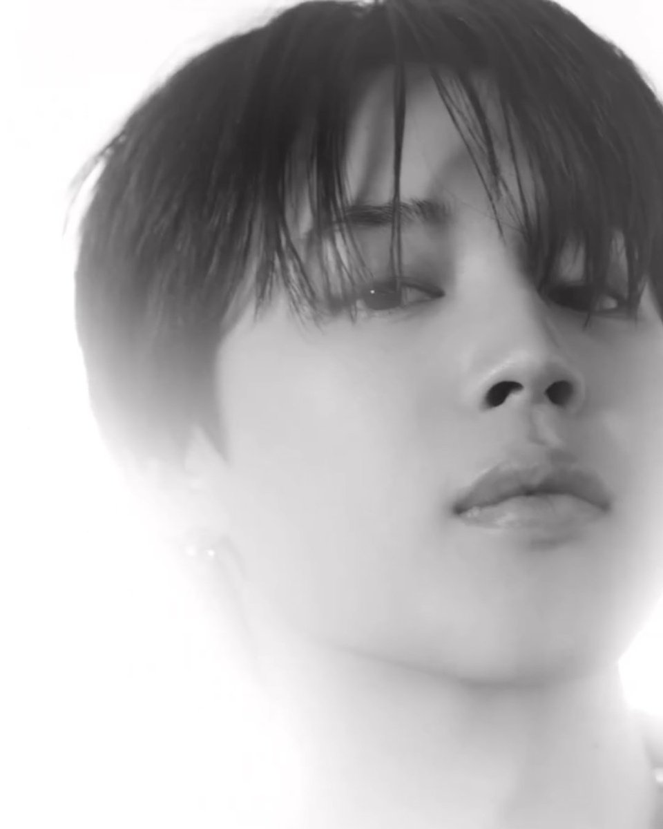 withyou찌민💛 F A C E 🪞 on Twitter "RT JiminBorahae95 버텨...😳😳