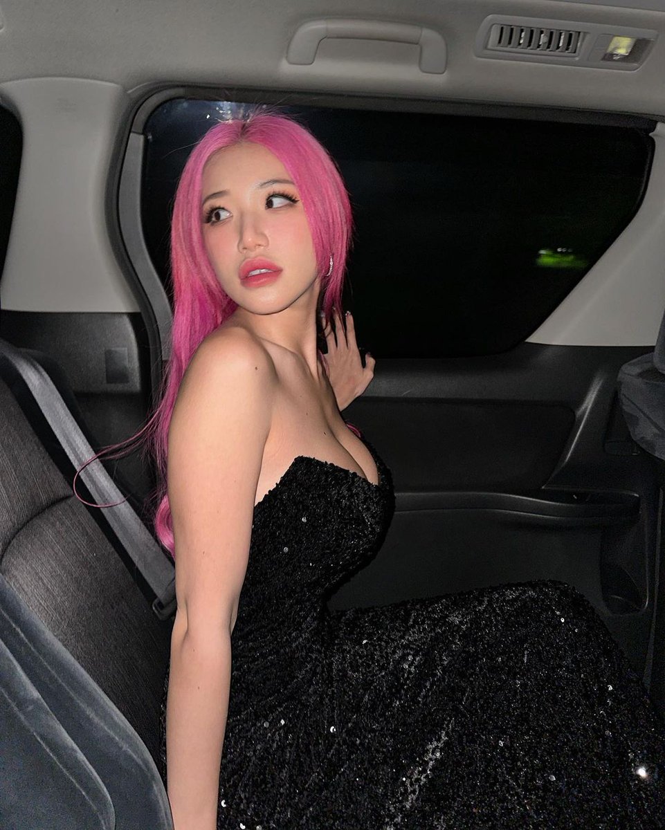 mspuiyiofficial's tweet photo. Premiere night with @pulaumovie 🌟🎥👗  https://t.co/4Kx3q3eYs7

Photo by @RalphView https://t.co/Nt6yb3rDco